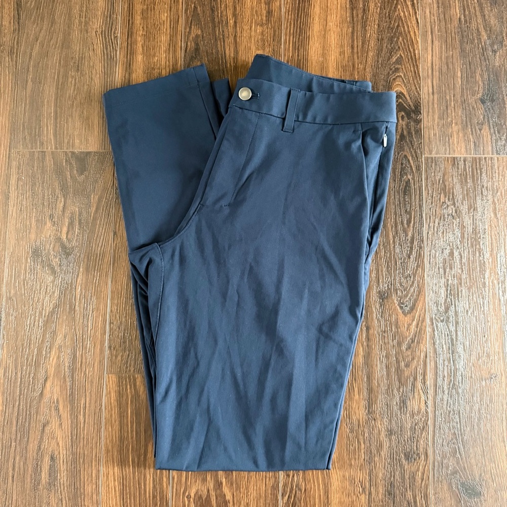 Lululemon Men’s ABC Slim-Fit Trouser 34L in True Navy
